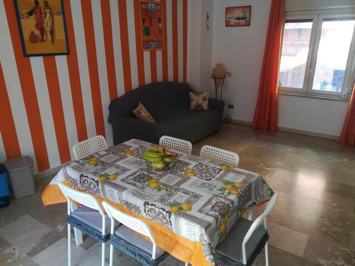 Cristian 'S House Villa Lascari Bagian luar foto